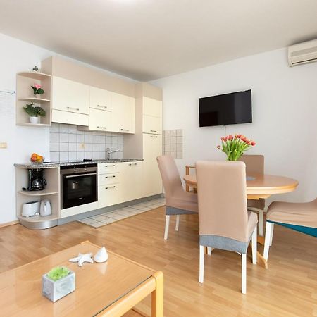 Apartment Filip Krk Town Luaran gambar