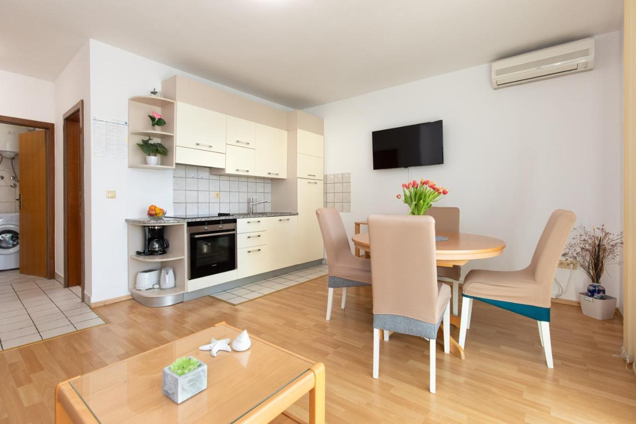 Apartment Filip Krk Town Luaran gambar