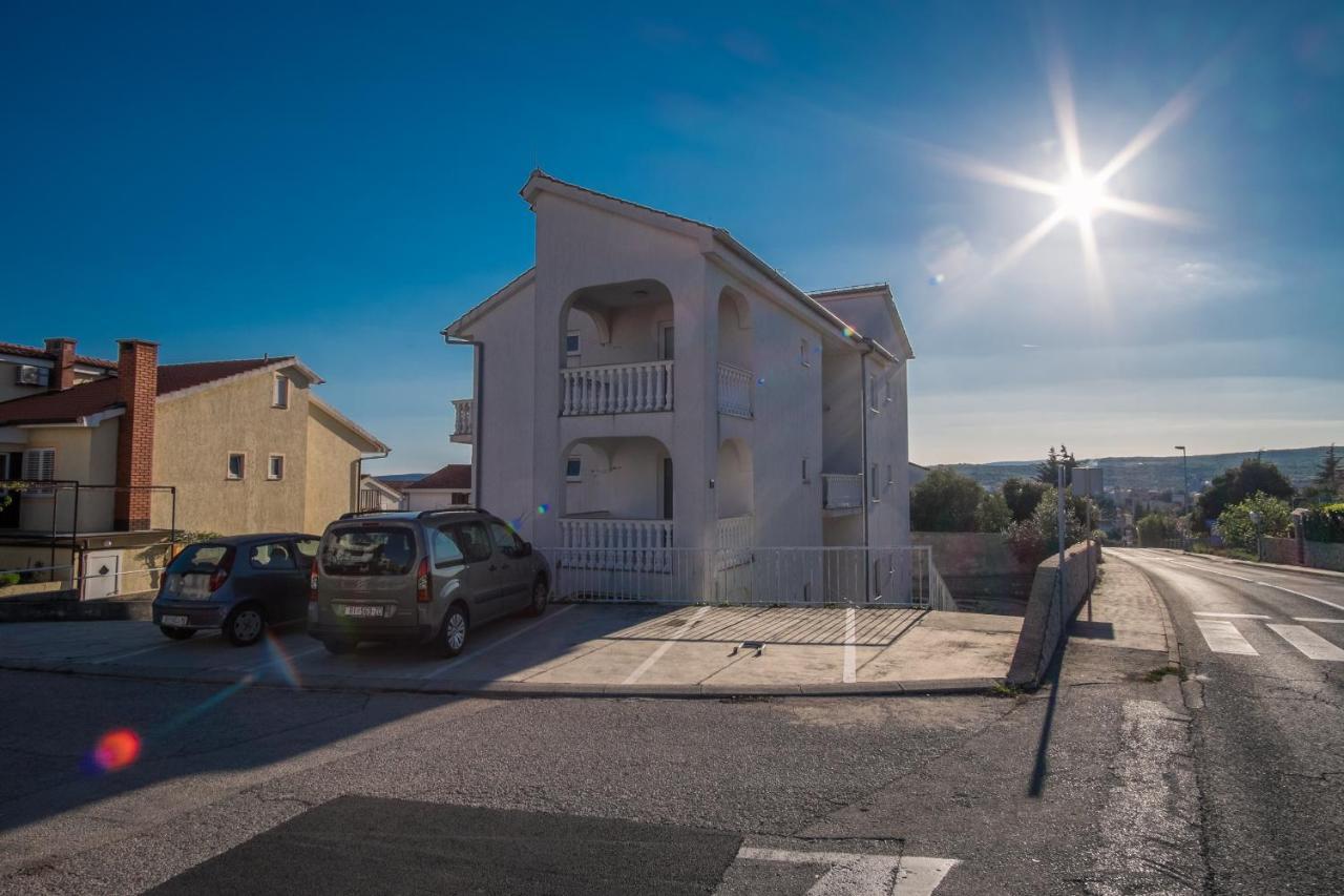 Apartment Filip Krk Town Luaran gambar
